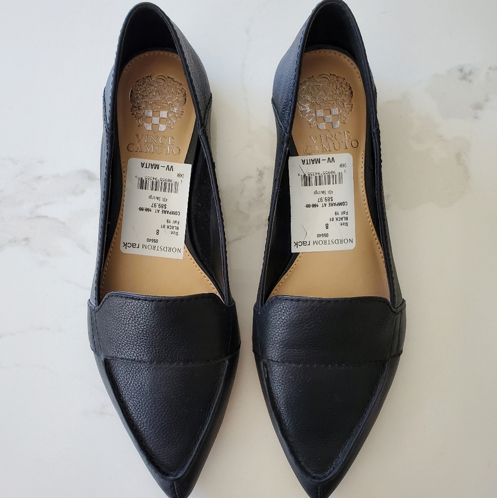 Vince Camuto Brand New Leather Flats Size 8